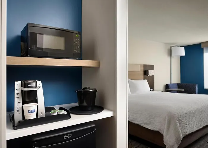 Express Peru-lasalle Area By Ihg Hotel