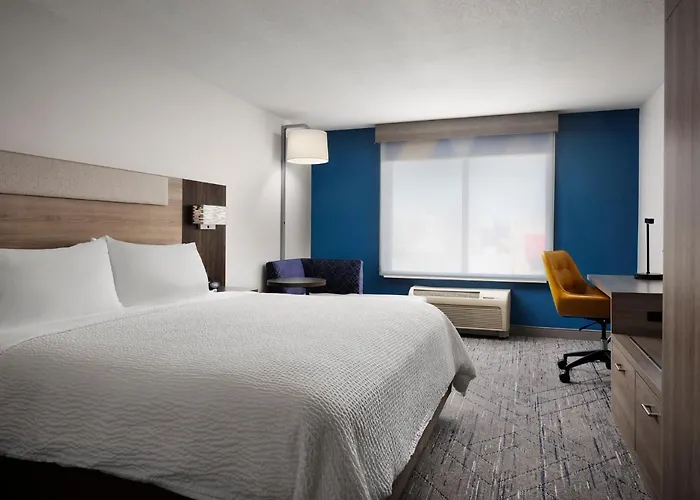 Express Peru-lasalle Area By Ihg