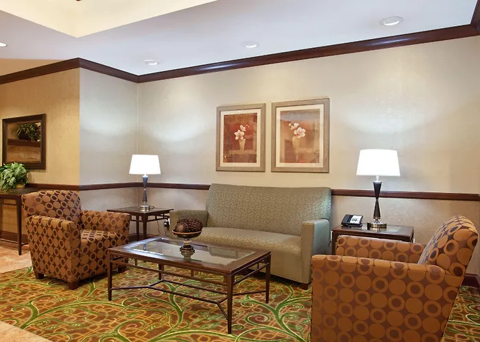 Hotel Express Peru-lasalle Area By Ihg Peru