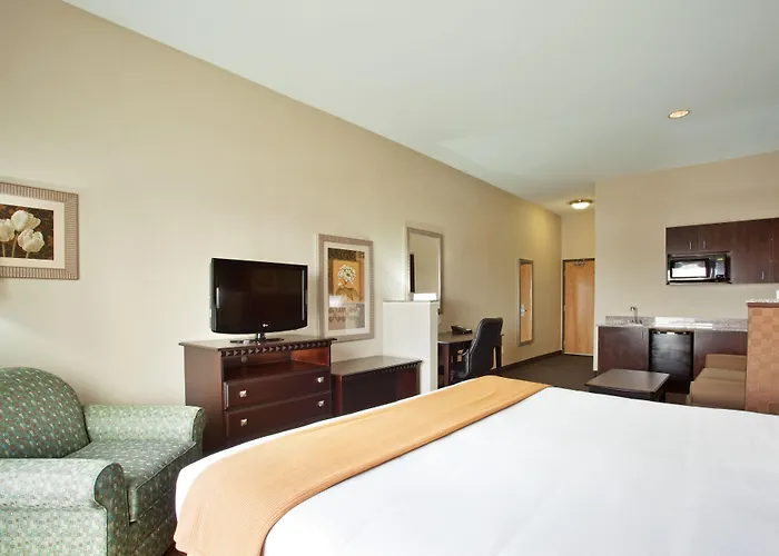 Hotel Express Peru-lasalle Area By Ihg