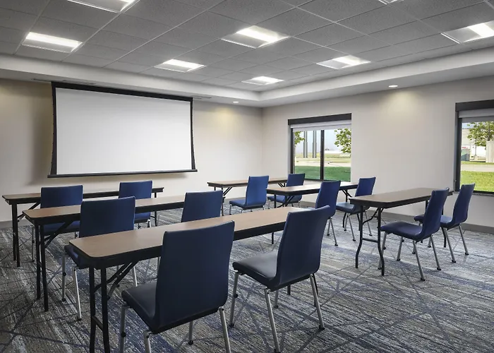 Hotel Express Peru-lasalle Area By Ihg