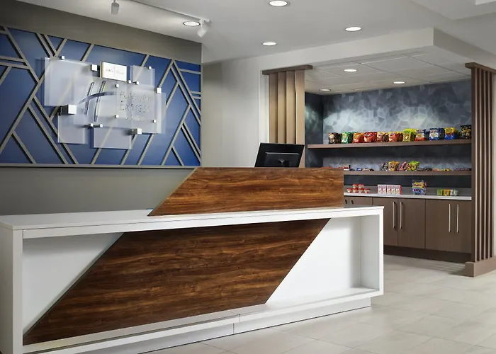 Hotel Express Peru-lasalle Area By Ihg 2*