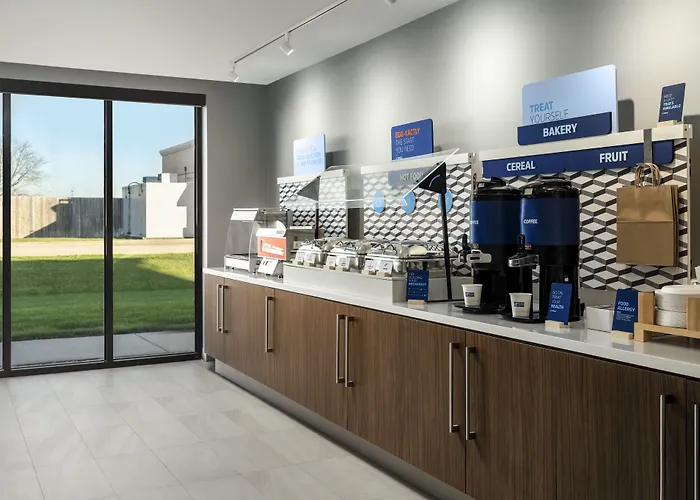 Hotel Express Peru-lasalle Area By Ihg 2*